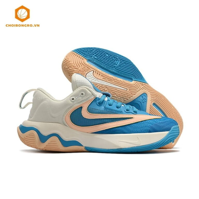 	Nike Giannis Immortality 3
  - Xanh biển